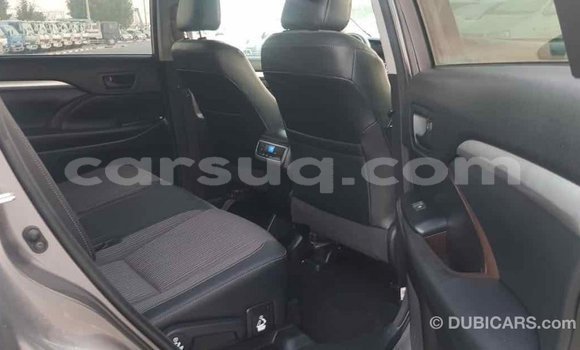 Buy Import Toyota Highlander Other Car in Import - Dubai in Barh el Gazel Buy Import Toyota Highlander Other Car in Import - Dubai in Barh el Gazel