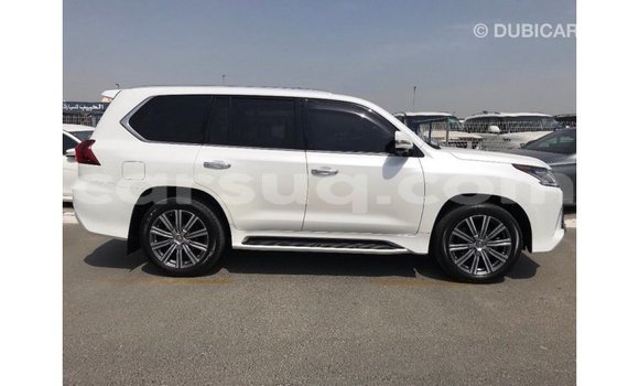 Acheter Import Voiture Lexus LX Blanc à Import - Dubai, Barh el Gazel Acheter Import Voiture Lexus LX Blanc à Import - Dubai, Barh el Gazel