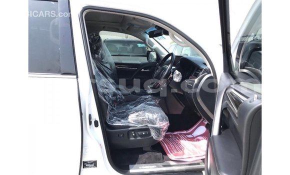 Acheter Import Voiture Lexus LX Blanc à Import - Dubai, Barh el Gazel Acheter Import Voiture Lexus LX Blanc à Import - Dubai, Barh el Gazel