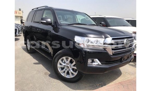 Acheter Import Voiture Toyota Land Cruiser Noir à Import - Dubai, Barh el Gazel Acheter Import Voiture Toyota Land Cruiser Noir à Import - Dubai, Barh el Gazel