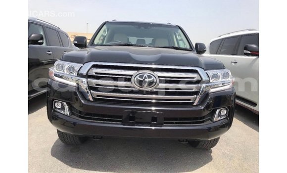 Acheter Import Voiture Toyota Land Cruiser Noir à Import - Dubai, Barh el Gazel Acheter Import Voiture Toyota Land Cruiser Noir à Import - Dubai, Barh el Gazel