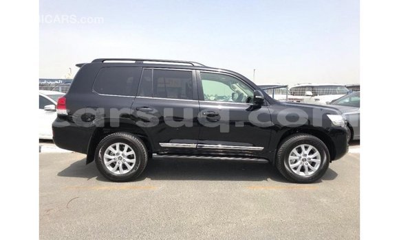 Acheter Import Voiture Toyota Land Cruiser Noir à Import - Dubai, Barh el Gazel Acheter Import Voiture Toyota Land Cruiser Noir à Import - Dubai, Barh el Gazel