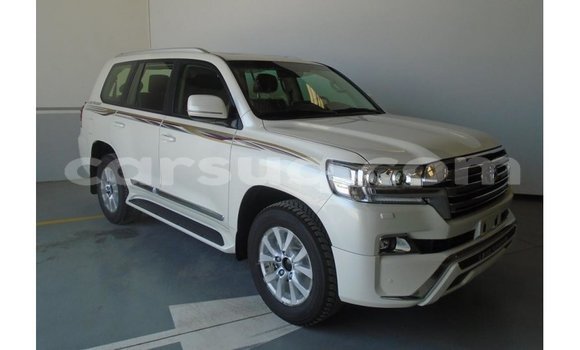 Buy Import Toyota Land Cruiser White Car in Import - Dubai in Barh el Gazel Buy Import Toyota Land Cruiser White Car in Import - Dubai in Barh el Gazel
