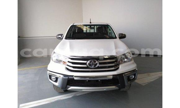 Buy Import Toyota Hilux White Car in Import - Dubai in Barh el Gazel Buy Import Toyota Hilux White Car in Import - Dubai in Barh el Gazel