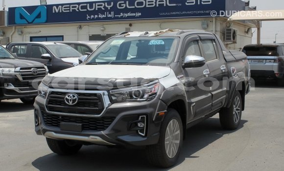 Buy Import Toyota Hilux Black Car in Import - Dubai in Barh el Gazel Buy Import Toyota Hilux Black Car in Import - Dubai in Barh el Gazel