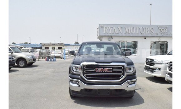 Acheter Import Voiture GMC Sierra Noir à Import - Dubai, Barh el Gazel
