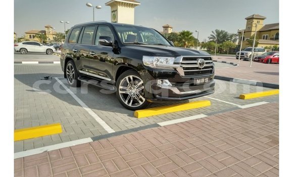 Acheter Import Voiture Toyota Land Cruiser Noir à Import - Dubai, Barh el Gazel Acheter Import Voiture Toyota Land Cruiser Noir à Import - Dubai, Barh el Gazel