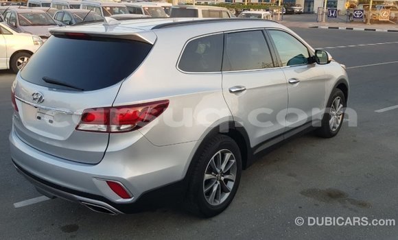 Buy Import Hyundai Santa Fe Other Car in Import - Dubai in Barh el Gazel Buy Import Hyundai Santa Fe Other Car in Import - Dubai in Barh el Gazel