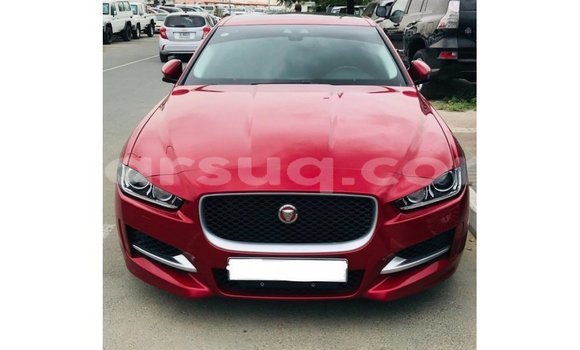 Acheter Import Voiture Jaguar XE Rouge à Import - Dubai, Barh el Gazel