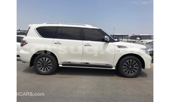Acheter Import Voiture Nissan Patrol Blanc à Import - Dubai, Barh el Gazel Acheter Import Voiture Nissan Patrol Blanc à Import - Dubai, Barh el Gazel