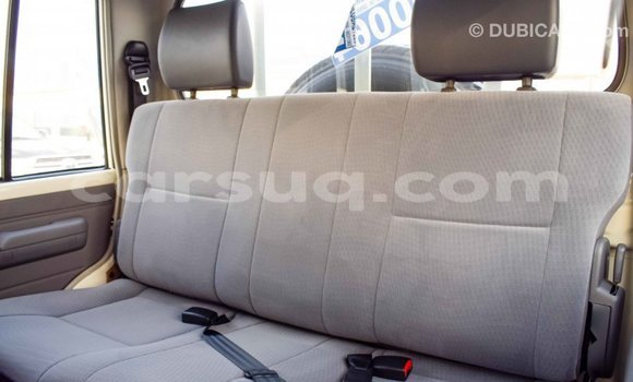 Buy Import Toyota Land Cruiser White Car in Import - Dubai in Barh el Gazel Buy Import Toyota Land Cruiser White Car in Import - Dubai in Barh el Gazel