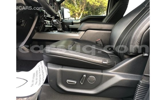 Acheter Import Voiture Ford Club Wagon Blanc à Import - Dubai, Barh el Gazel Acheter Import Voiture Ford Club Wagon Blanc à Import - Dubai, Barh el Gazel