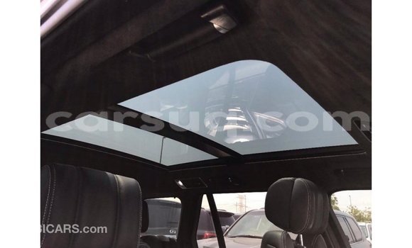 Buy Import Land Rover Range Rover Black Car in Import - Dubai in Barh el Gazel Buy Import Land Rover Range Rover Black Car in Import - Dubai in Barh el Gazel