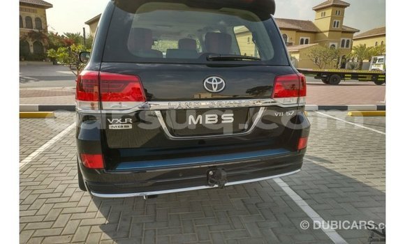 Acheter Import Voiture Toyota Land Cruiser Noir à Import - Dubai, Barh el Gazel Acheter Import Voiture Toyota Land Cruiser Noir à Import - Dubai, Barh el Gazel