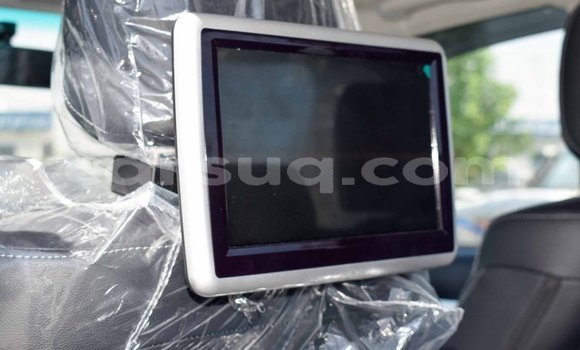 Acheter Neuf Voiture Toyota Hilux Gris à Abéché, Ouaddai Region Acheter Neuf Voiture Toyota Hilux Gris à Abéché, Ouaddai Region