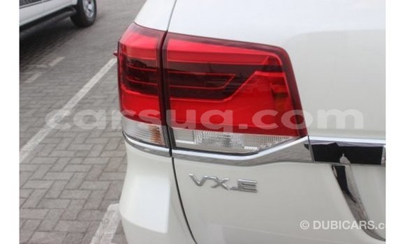 Buy Import Toyota Land Cruiser White Car in Import - Dubai in Barh el Gazel Buy Import Toyota Land Cruiser White Car in Import - Dubai in Barh el Gazel