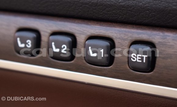 Acheter Import Voiture Toyota Land Cruiser Blanc à Import - Dubai, Barh el Gazel Acheter Import Voiture Toyota Land Cruiser Blanc à Import - Dubai, Barh el Gazel