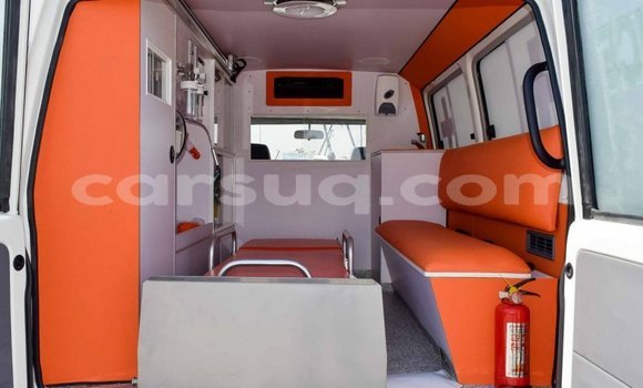 Acheter Neuf Voiture Toyota Land Cruiser Blanc à Abéché, Ouaddai Region Acheter Neuf Voiture Toyota Land Cruiser Blanc à Abéché, Ouaddai Region