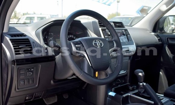 Acheter Neuf Voiture Toyota Land Cruiser Prado Noir à Abéché, Ouaddai Region Acheter Neuf Voiture Toyota Land Cruiser Prado Noir à Abéché, Ouaddai Region