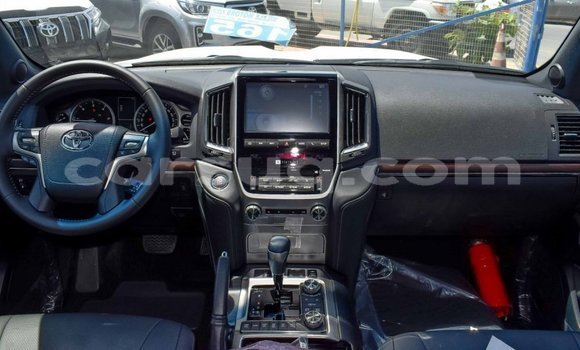 Acheter Neuf Voiture Toyota Land Cruiser Noir à Abéché, Ouaddai Region Acheter Neuf Voiture Toyota Land Cruiser Noir à Abéché, Ouaddai Region