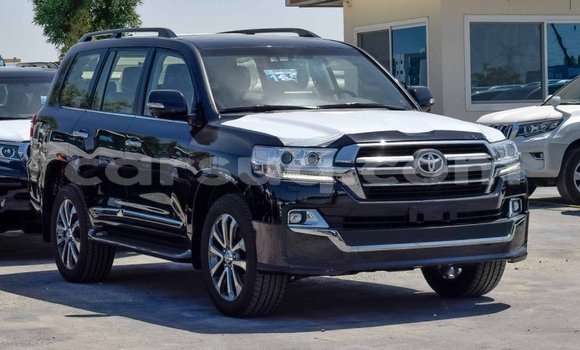 Acheter Neuf Voiture Toyota Land Cruiser Noir à Abéché, Ouaddai Region Acheter Neuf Voiture Toyota Land Cruiser Noir à Abéché, Ouaddai Region