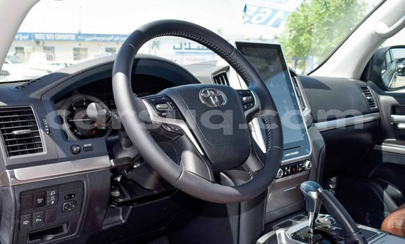 Acheter Neuf Voiture Toyota Land Cruiser Noir à Abéché, Ouaddai Region Acheter Neuf Voiture Toyota Land Cruiser Noir à Abéché, Ouaddai Region