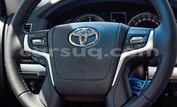 Acheter Neuf Voiture Toyota Land Cruiser Noir à Abéché, Ouaddai Region Acheter Neuf Voiture Toyota Land Cruiser Noir à Abéché, Ouaddai Region