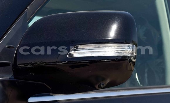 Acheter Neuf Voiture Toyota Land Cruiser Noir à Abéché, Ouaddai Region Acheter Neuf Voiture Toyota Land Cruiser Noir à Abéché, Ouaddai Region