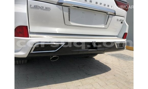 Acheter Import Voiture Lexus LX Blanc à Import - Dubai, Barh el Gazel Acheter Import Voiture Lexus LX Blanc à Import - Dubai, Barh el Gazel