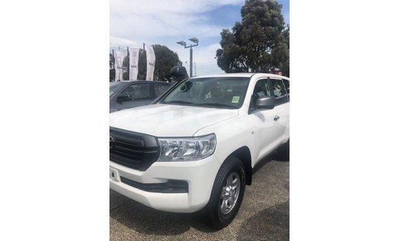 Buy Import Toyota Land Cruiser Black Car in Import - Dubai in Barh el Gazel Buy Import Toyota Land Cruiser Black Car in Import - Dubai in Barh el Gazel