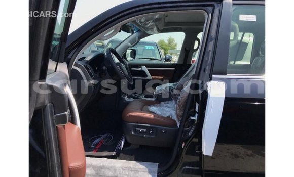 Buy Import Toyota Land Cruiser Black Car in Import - Dubai in Barh el Gazel Buy Import Toyota Land Cruiser Black Car in Import - Dubai in Barh el Gazel
