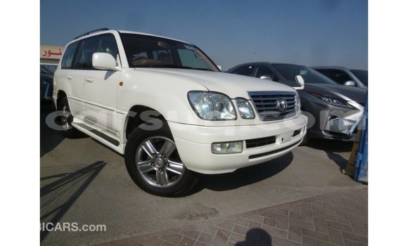 Acheter Import Voiture Toyota Land Cruiser Blanc à Import - Dubai, Barh el Gazel Acheter Import Voiture Toyota Land Cruiser Blanc à Import - Dubai, Barh el Gazel