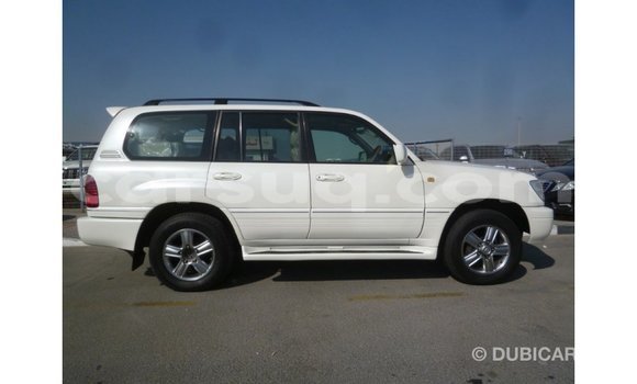 Acheter Import Voiture Toyota Land Cruiser Blanc à Import - Dubai, Barh el Gazel Acheter Import Voiture Toyota Land Cruiser Blanc à Import - Dubai, Barh el Gazel