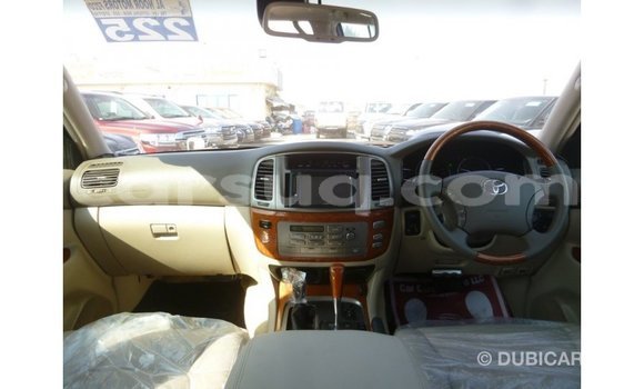 Acheter Import Voiture Toyota Land Cruiser Blanc à Import - Dubai, Barh el Gazel Acheter Import Voiture Toyota Land Cruiser Blanc à Import - Dubai, Barh el Gazel