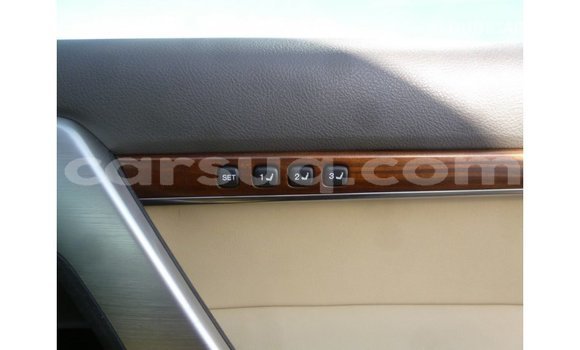 Acheter Import Voiture Toyota Land Cruiser Noir à Import - Dubai, Barh el Gazel Acheter Import Voiture Toyota Land Cruiser Noir à Import - Dubai, Barh el Gazel