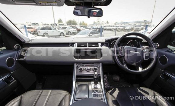 Acheter Import Voiture Land Rover Range Rover Noir à Import - Dubai, Barh el Gazel Acheter Import Voiture Land Rover Range Rover Noir à Import - Dubai, Barh el Gazel