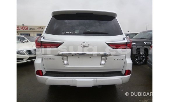 Acheter Import Voiture Lexus LX Blanc à Import - Dubai, Barh el Gazel Acheter Import Voiture Lexus LX Blanc à Import - Dubai, Barh el Gazel
