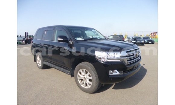 Acheter Import Voiture Toyota Land Cruiser Noir à Import - Dubai, Barh el Gazel Acheter Import Voiture Toyota Land Cruiser Noir à Import - Dubai, Barh el Gazel