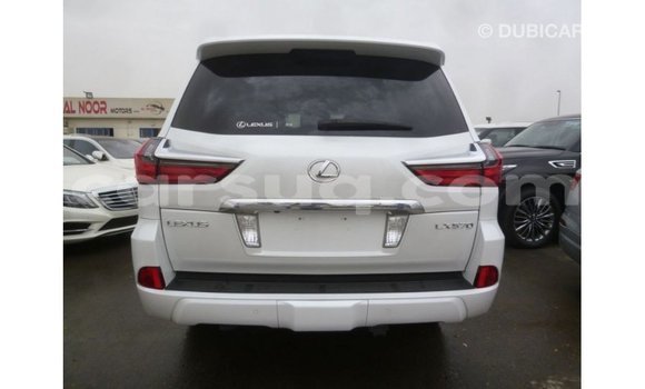 Acheter Import Voiture Lexus LX Blanc à Import - Dubai, Barh el Gazel Acheter Import Voiture Lexus LX Blanc à Import - Dubai, Barh el Gazel