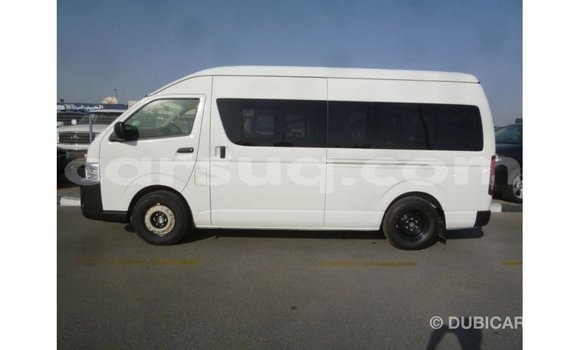 Acheter Import Voiture Toyota Hiace Blanc à Import - Dubai, Barh el Gazel Acheter Import Voiture Toyota Hiace Blanc à Import - Dubai, Barh el Gazel