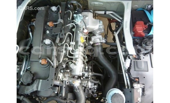 Acheter Import Voiture Toyota Hiace Blanc à Import - Dubai, Barh el Gazel Acheter Import Voiture Toyota Hiace Blanc à Import - Dubai, Barh el Gazel