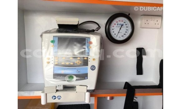 Buy Import Toyota Hiace White Car in Import - Dubai in Barh el Gazel Buy Import Toyota Hiace White Car in Import - Dubai in Barh el Gazel