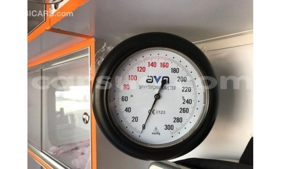 Acheter Import Voiture Toyota Hiace Blanc à Import - Dubai, Barh el Gazel Acheter Import Voiture Toyota Hiace Blanc à Import - Dubai, Barh el Gazel