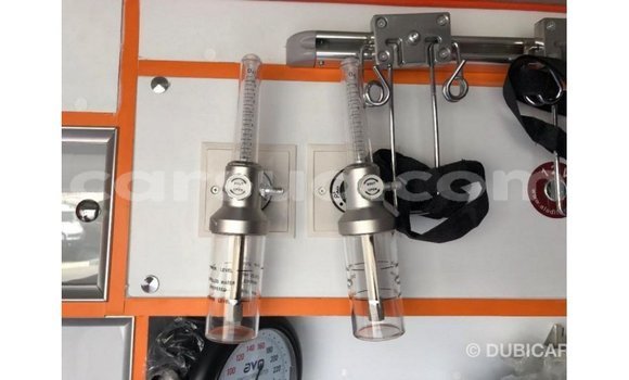 Acheter Import Voiture Toyota Hiace Blanc à Import - Dubai, Barh el Gazel Acheter Import Voiture Toyota Hiace Blanc à Import - Dubai, Barh el Gazel