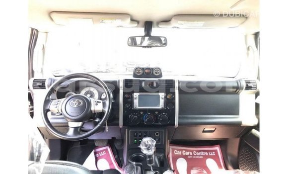 Buy Import Toyota FJ Cruiser Black Car in Import - Dubai in Barh el Gazel Buy Import Toyota FJ Cruiser Black Car in Import - Dubai in Barh el Gazel