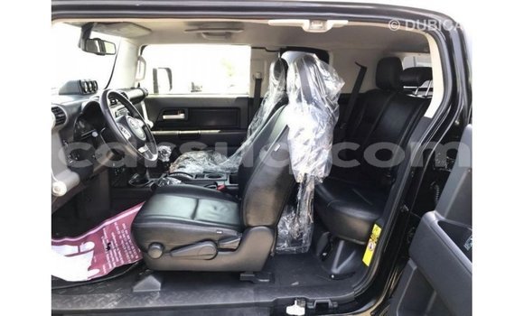 Buy Import Toyota FJ Cruiser Black Car in Import - Dubai in Barh el Gazel Buy Import Toyota FJ Cruiser Black Car in Import - Dubai in Barh el Gazel