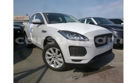 Acheter Import Voiture Jaguar E-Pace Blanc à Import - Dubai, Barh el Gazel
