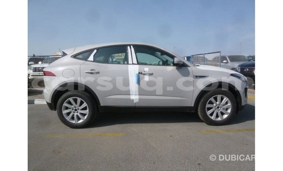 Acheter Import Voiture Jaguar E-Pace Blanc à Import - Dubai, Barh el Gazel Acheter Import Voiture Jaguar E-Pace Blanc à Import - Dubai, Barh el Gazel