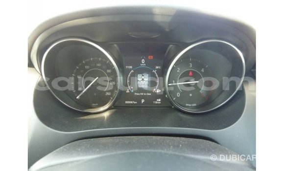 Acheter Import Voiture Jaguar E-Pace Blanc à Import - Dubai, Barh el Gazel Acheter Import Voiture Jaguar E-Pace Blanc à Import - Dubai, Barh el Gazel