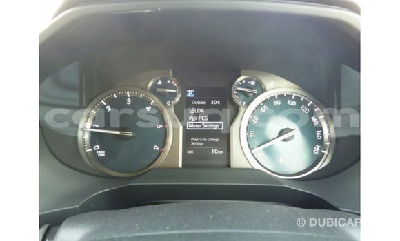 Acheter Import Voiture Toyota Prado Blanc à Import - Dubai, Barh el Gazel Acheter Import Voiture Toyota Prado Blanc à Import - Dubai, Barh el Gazel